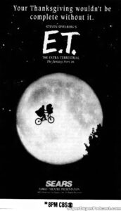 ET THE EXTRATERRESTRIAL- Newspaper ad. November 26, 1992. Caped Wonder Stuns City!